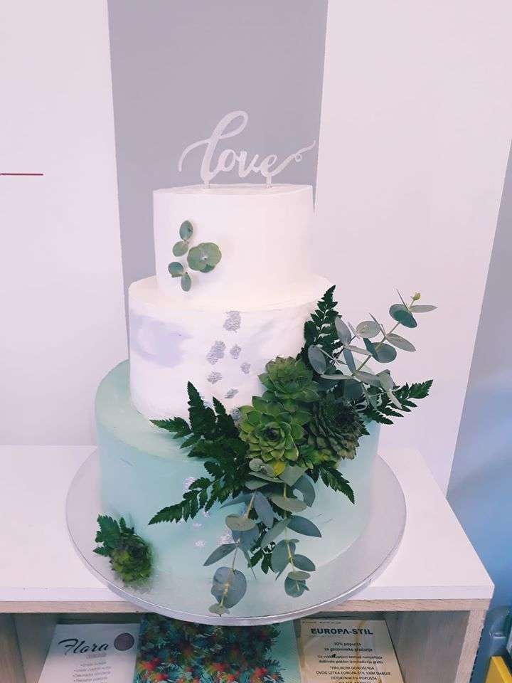 Mladenačke torte na 3 kata slika-24